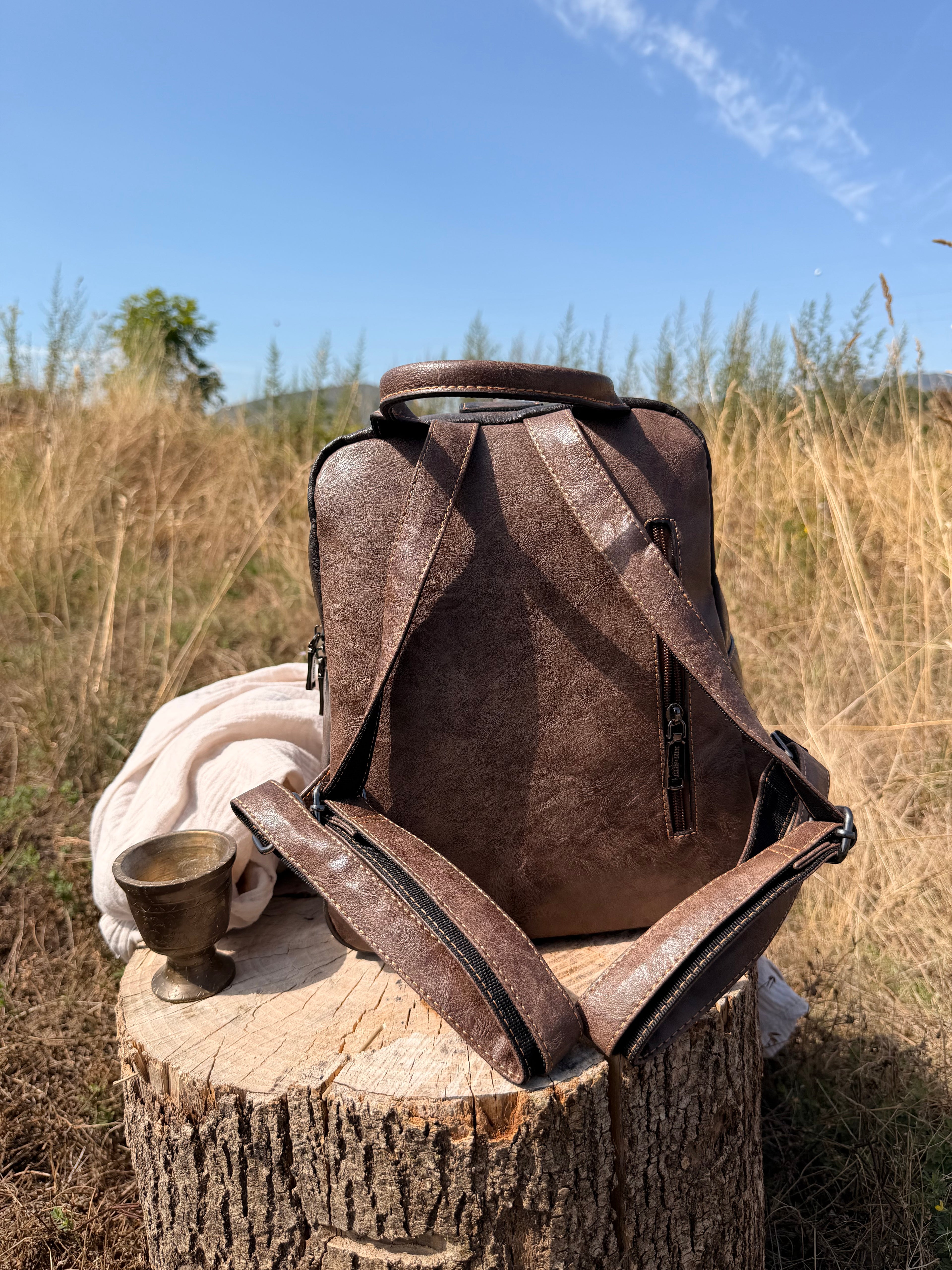 Altaï - Sac à dos en cuir repoussé