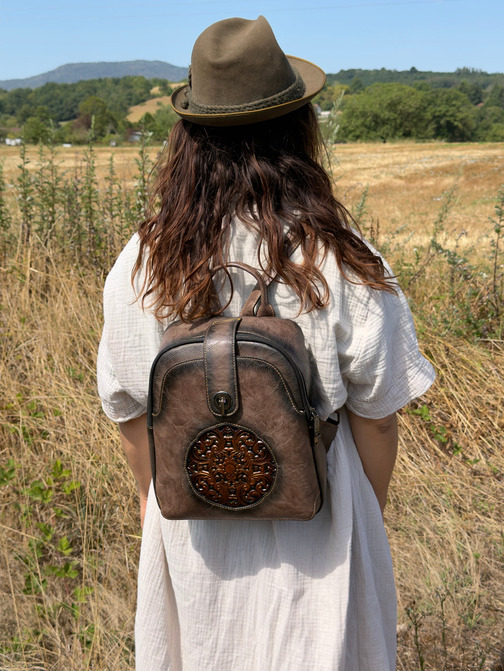 Altaï - Sac à dos en cuir repoussé