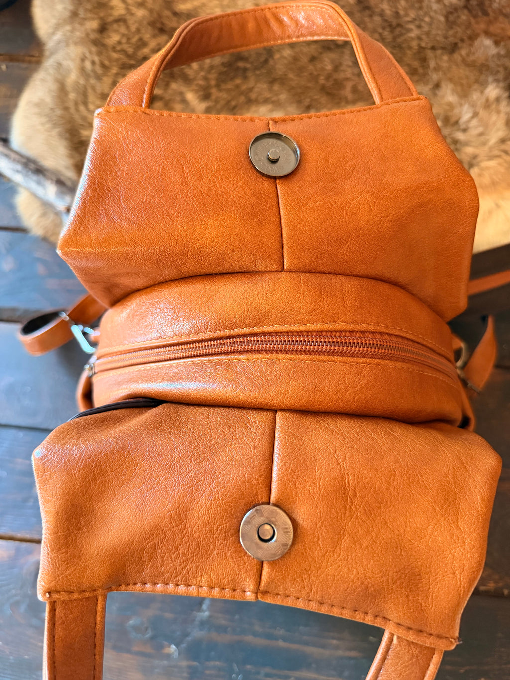 Khangaï - Sac convertible en cuir repoussé