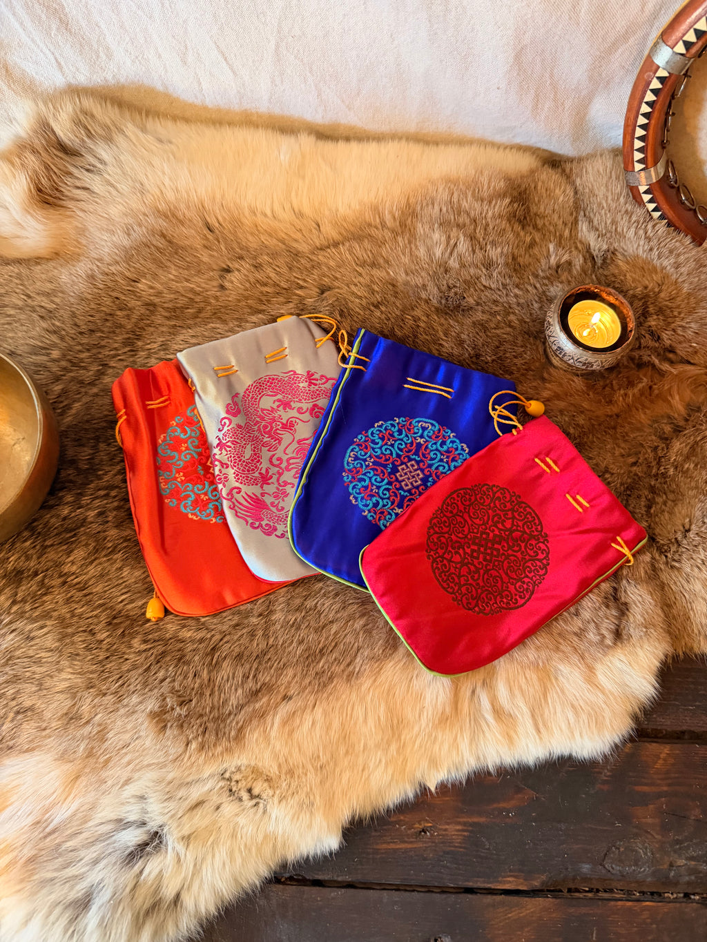 Pochette traditionnelle mongole brodée