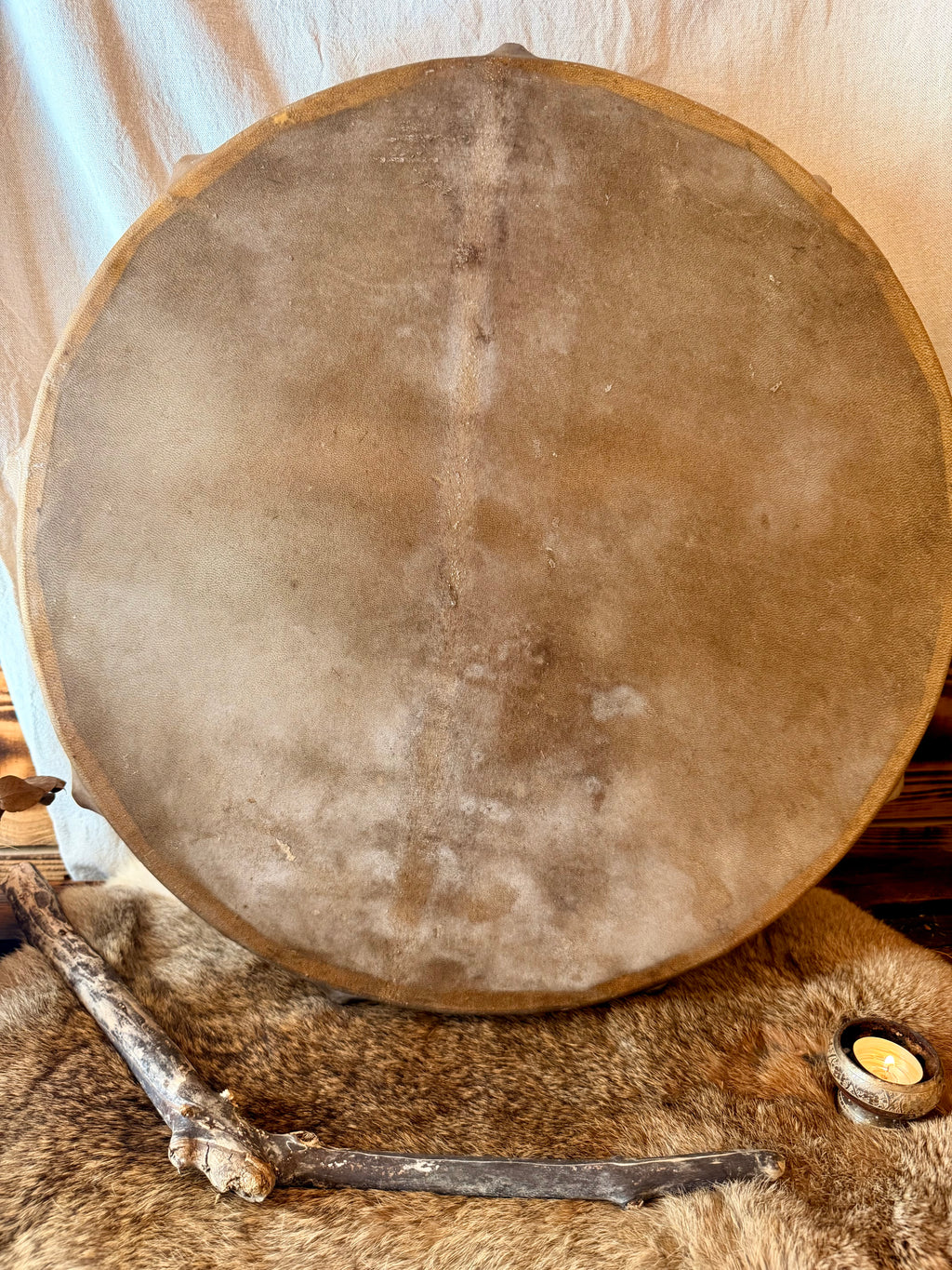 Tambour chamanique mongol en peau de chèvre