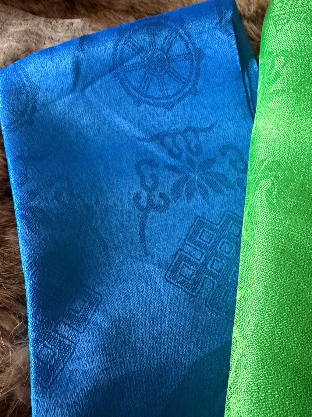 Lot de 5 Khadags mongols traditionnels